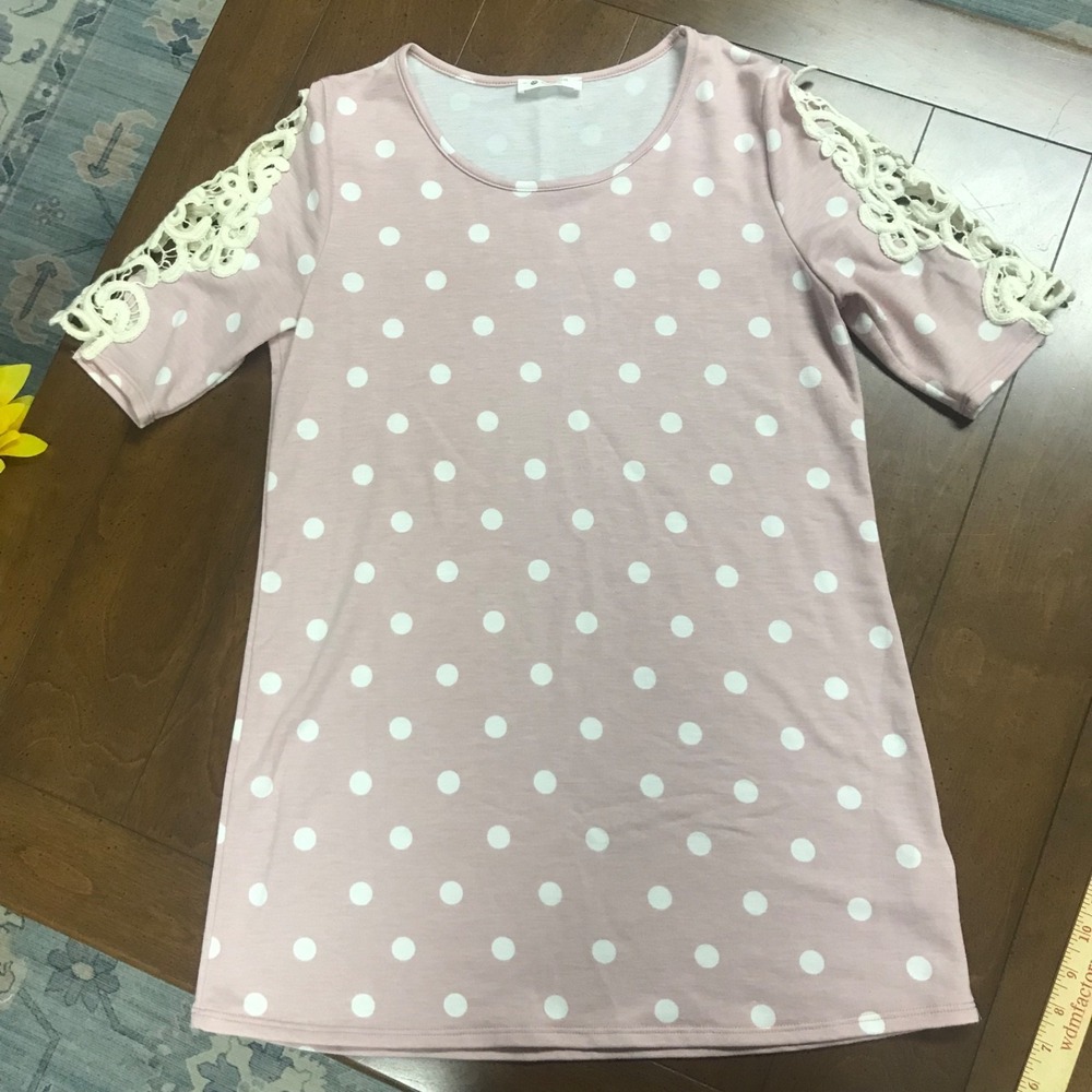 Bombom Womens‎ Medium Light Pink White Polka Dot Half Sleeve Tunic Top with Lace